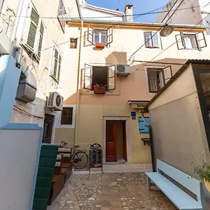 Appartamento Varosino, Zara